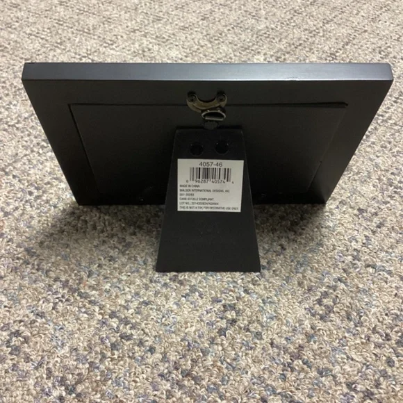 $5 Bundled * Black 4 x 6 Friends Photo Frame - Picture 2 of 5